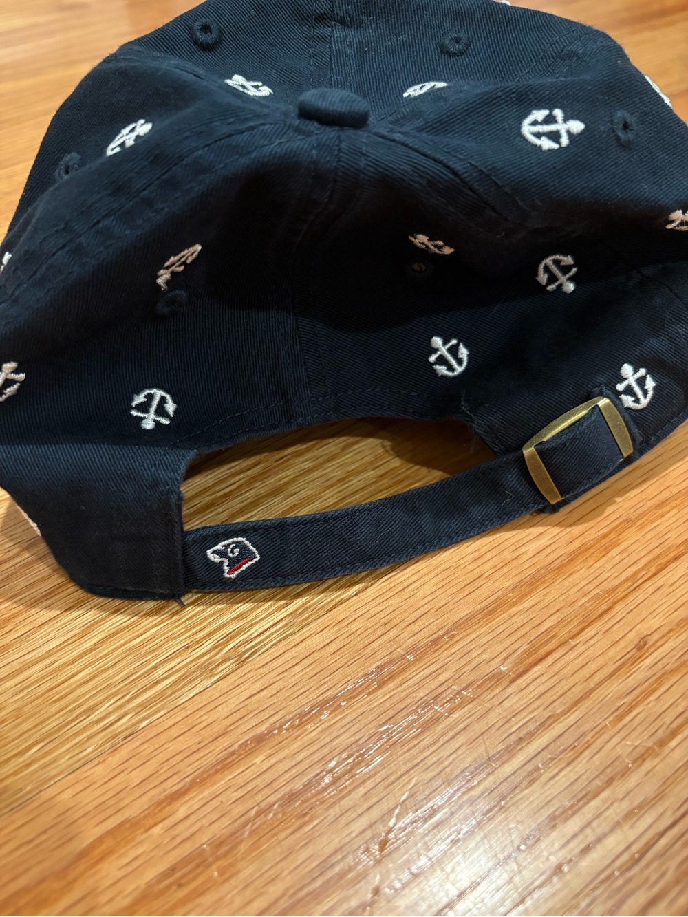 The Black Dog Women’s Navy Dog Embroidered Baseball Cap With Anchors - Picture 3 of 4